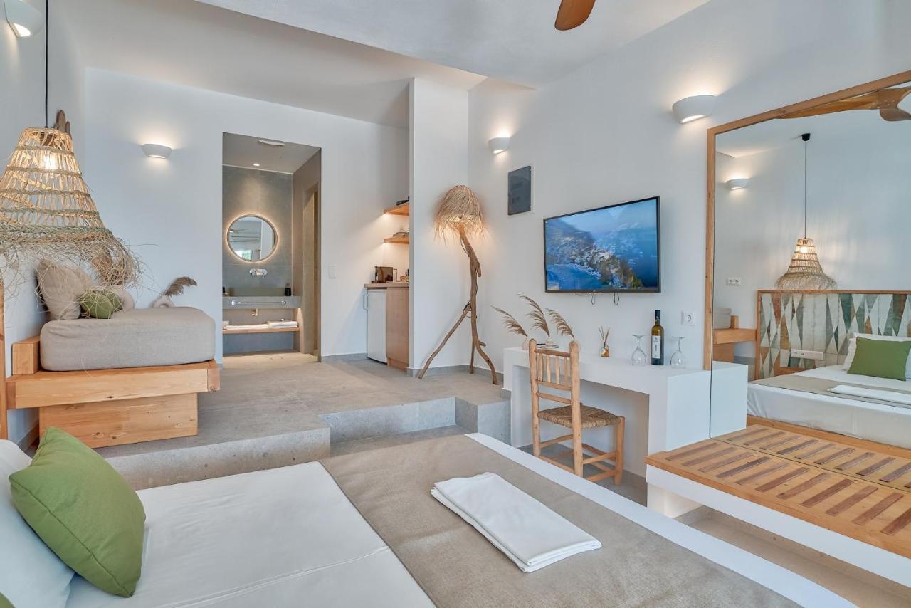 Marinatou Suites Antiparos Town Exteriör bild