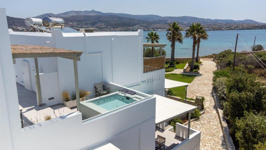 Marinatou Suites Antiparos Town Exteriör bild