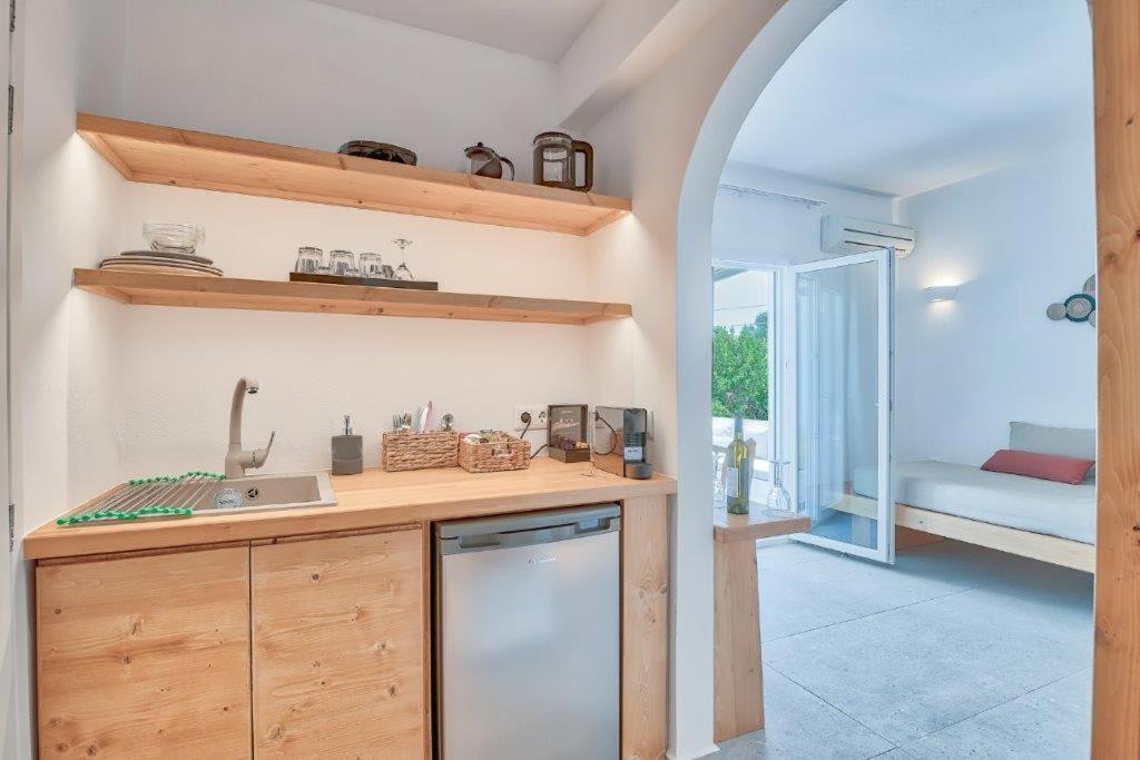 Marinatou Suites Antiparos Town Rum bild