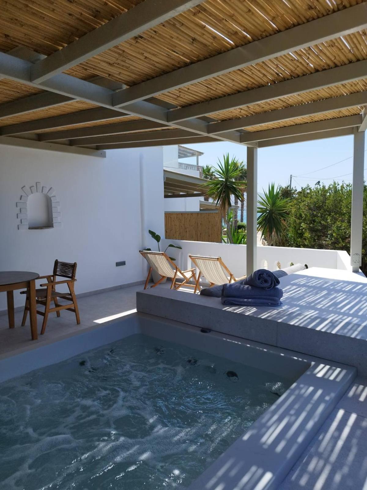 Marinatou Suites Antiparos Town Exteriör bild